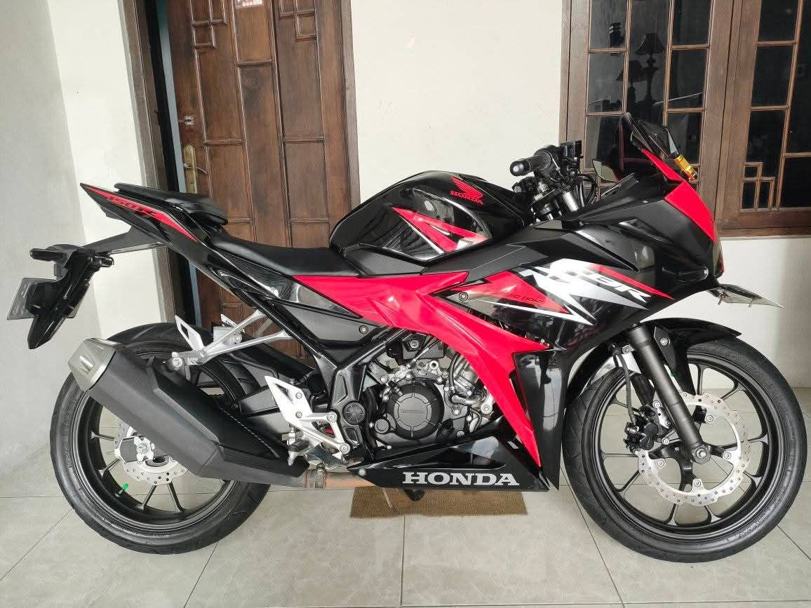CBR 150 ISTIMEWA th 2018