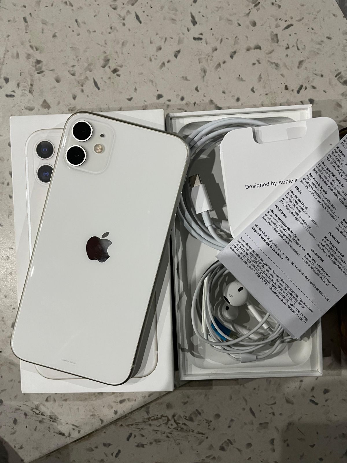 iPhone 11 64GB iBox