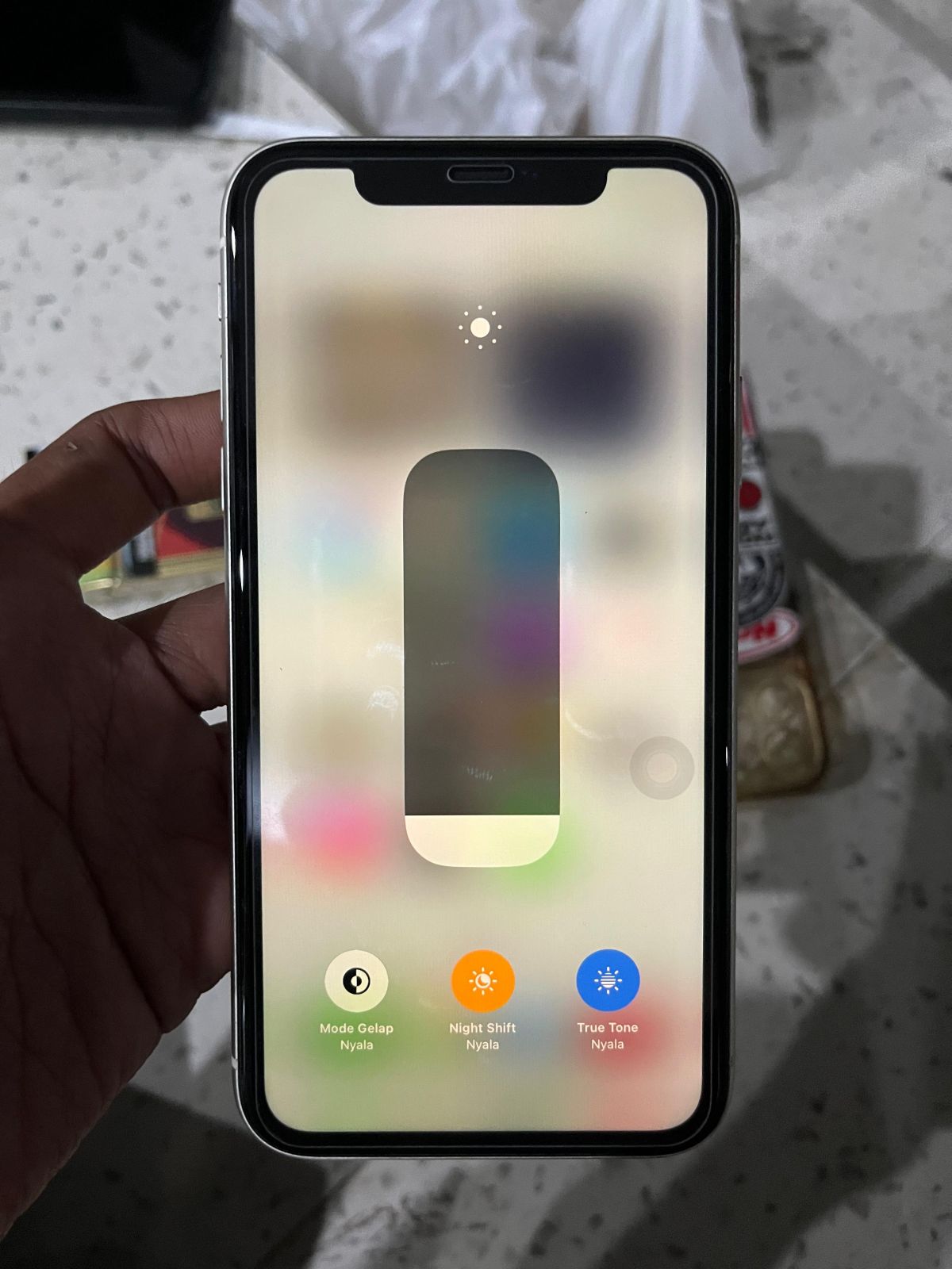 iPhone 11 64GB iBox