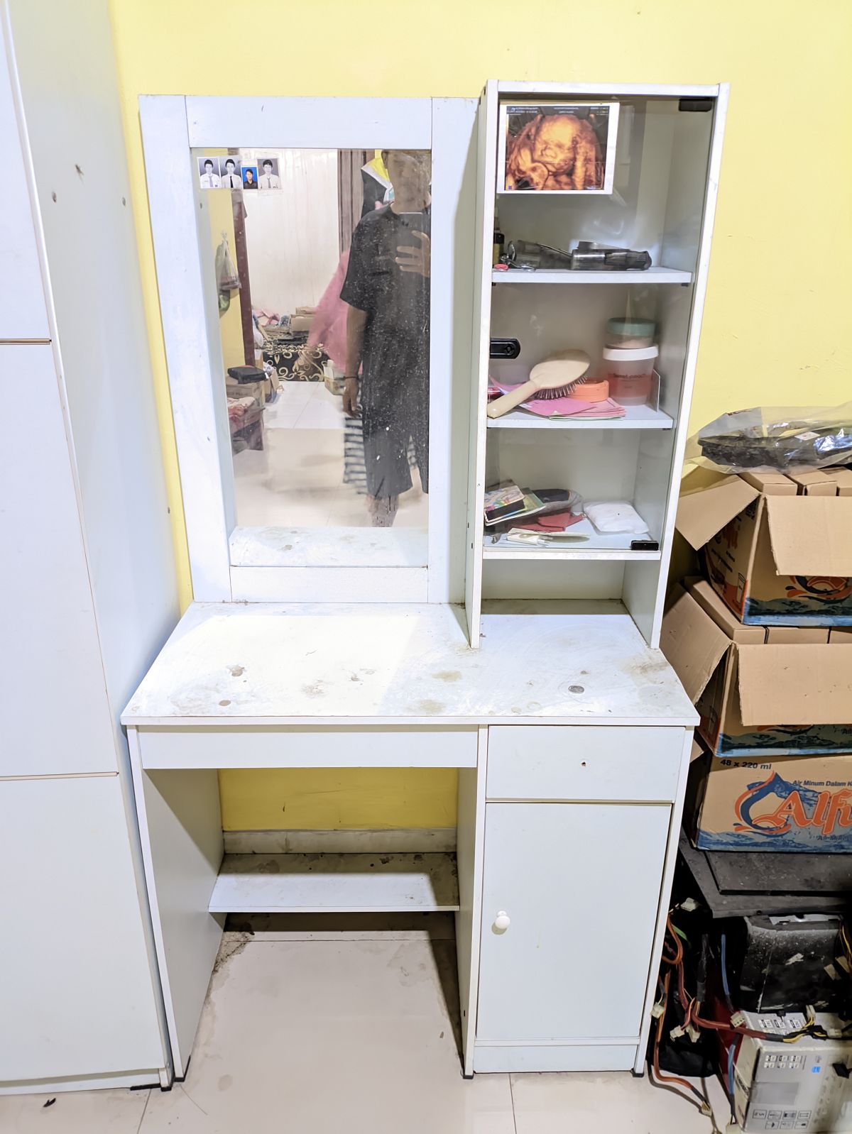 Meja Rias Bekas Lamaran Nikah