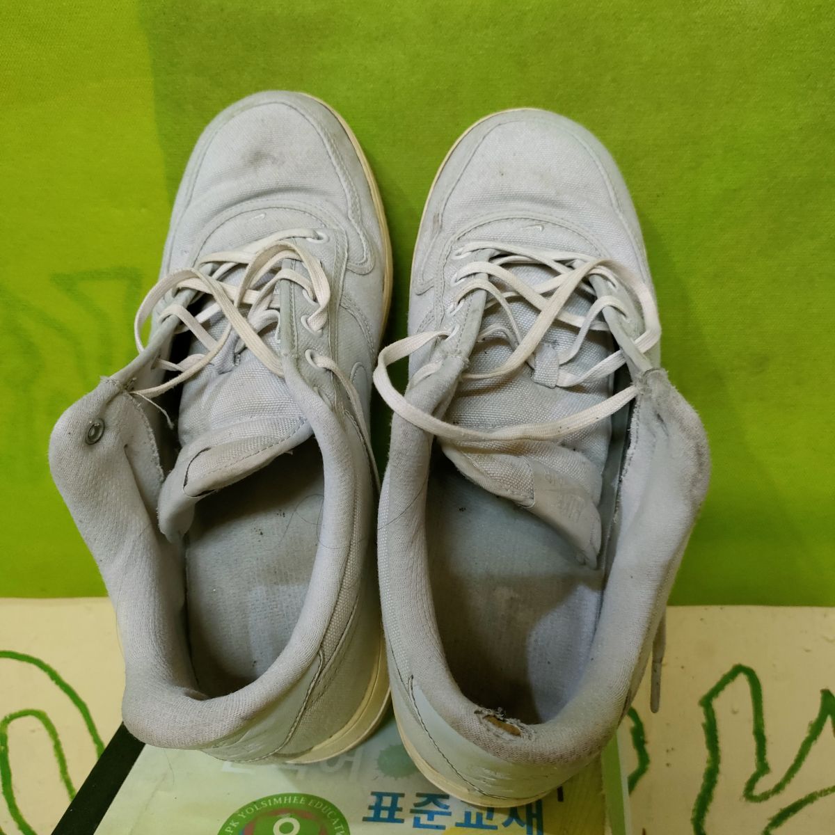 Sepatu Nike Air