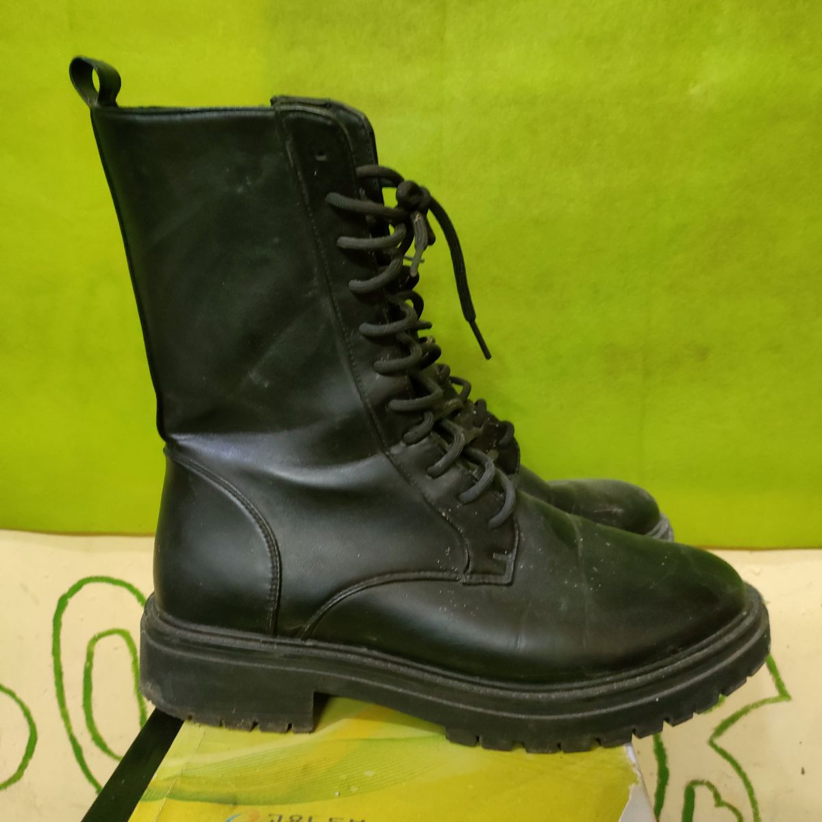 Sepatu Boot