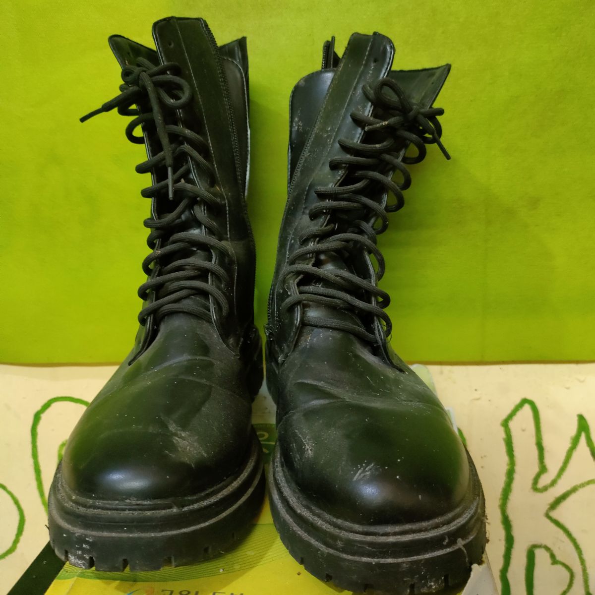 Sepatu Boot