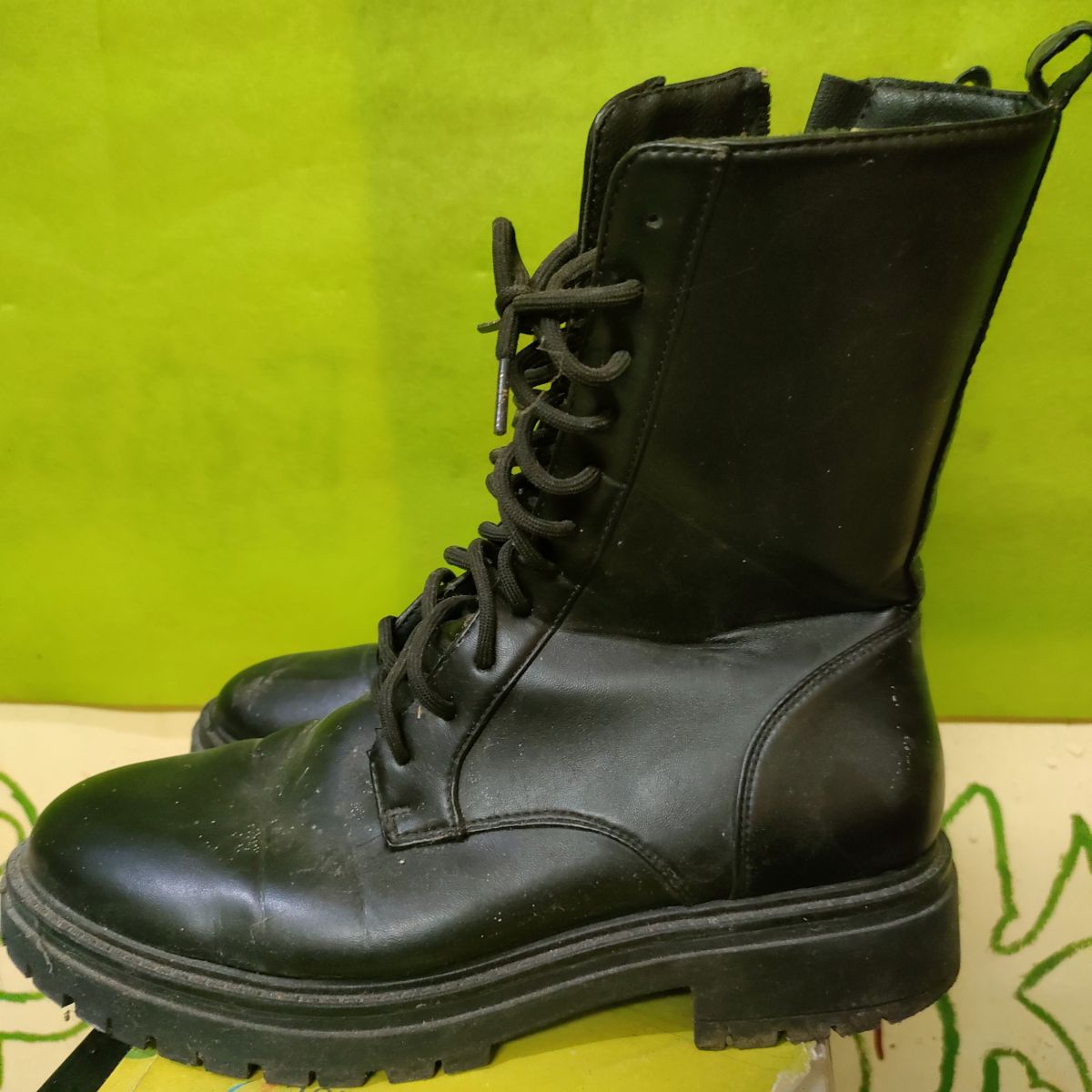 Sepatu Boot