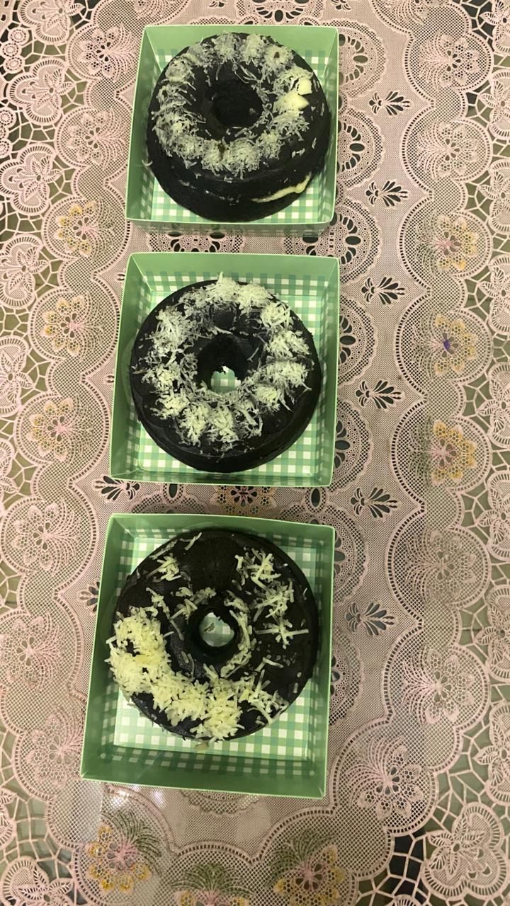 Bolu Ketan Hitam