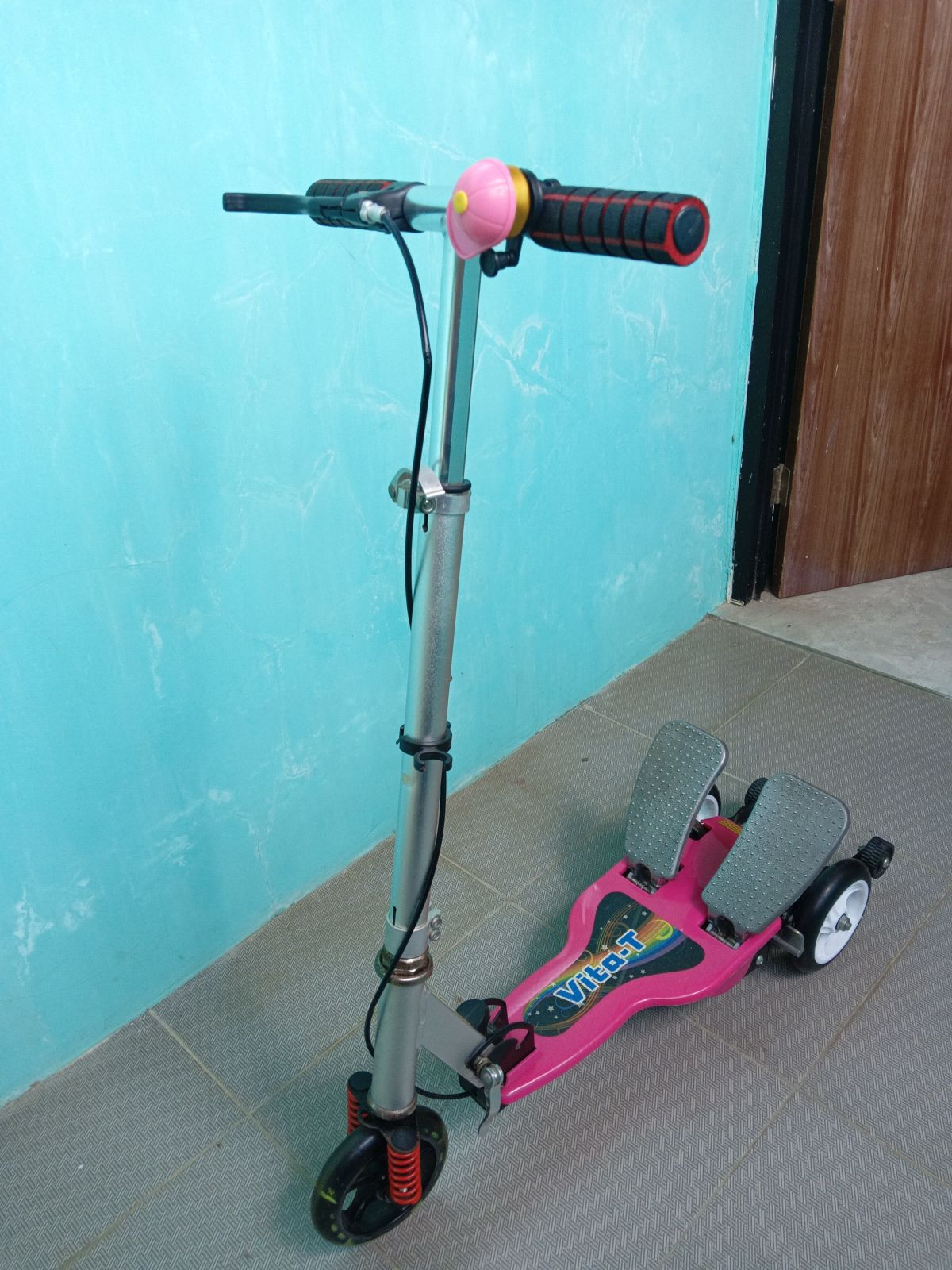 Scooter Pedal Injak